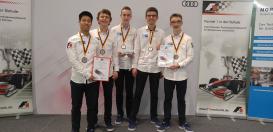 Das Team Evolve nach der Siegerehrung.