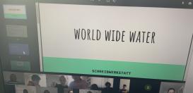Die Theaterpädagogin Daria Malygina des Lutz in Hagen führte mit den Schüler*innen der Klasse 5c des Fichte-Gymnasiums einen Workshop im Bereich Kreatives Schreiben durch.