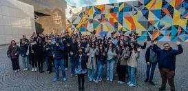 Die Kunstkurse aus der Oberstufe besuchten in Düsseldorf das K20 und K21.