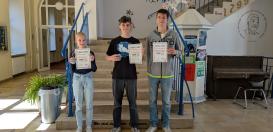 Anna, Cornelius und Schulsieger Mika