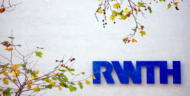 Der Fichte-Schüler Damian Backhaus absolvierte vor und in den Sommerferien ein Praktikum an der RWTH Aachen.