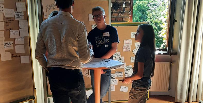 Gemeinsame Gespräche auf dem Perspektivforum „Schule 2030“