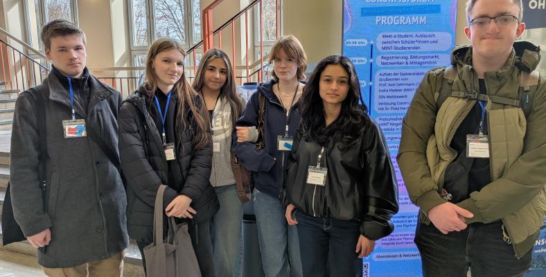 Am 16. und 17. März fand in Dresden das MINT-EC-Zukunftsforum statt, an dem 6 Schülerinnen und Schüler der Q1 teilnahmen.